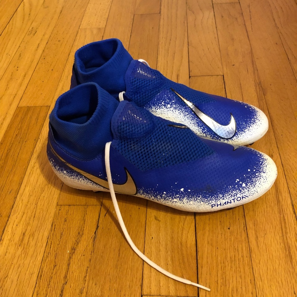 Nike Phantom Soccer Cleat FG